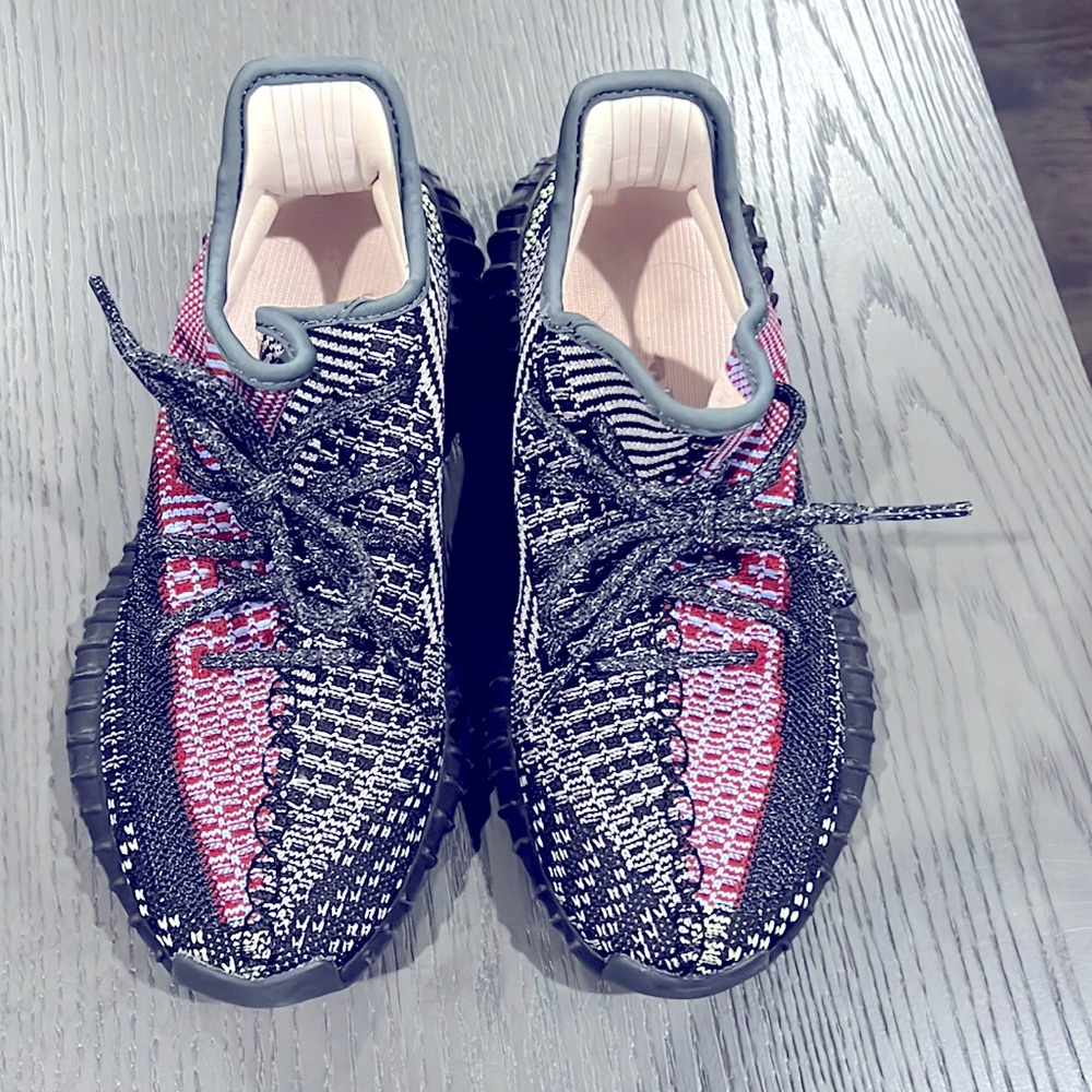 Adidas Yeezy Sneakers 7 Men’s